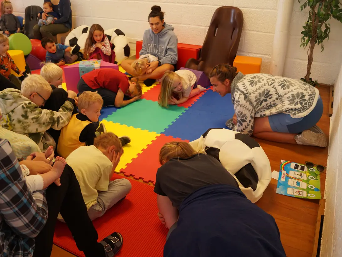 Samlingsstund for barn og voksne 